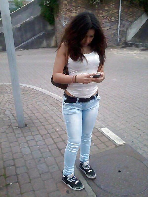 25P 50 Arab Girls I Want To Fuck (Vol. I)