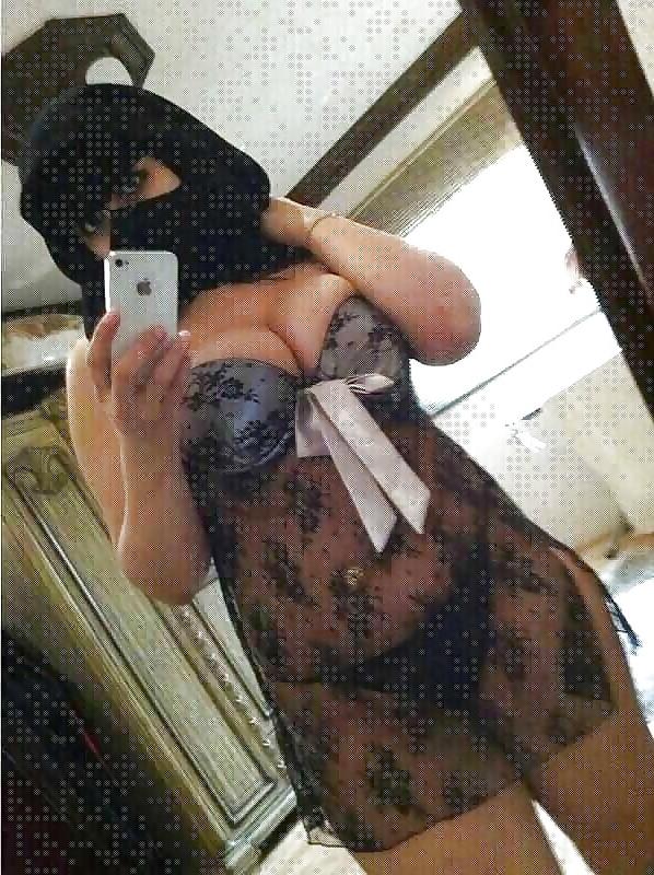 25P 50 Arab Girls I Want To Fuck (Vol. I)