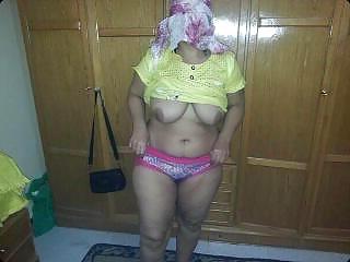 25P Arab bbw 