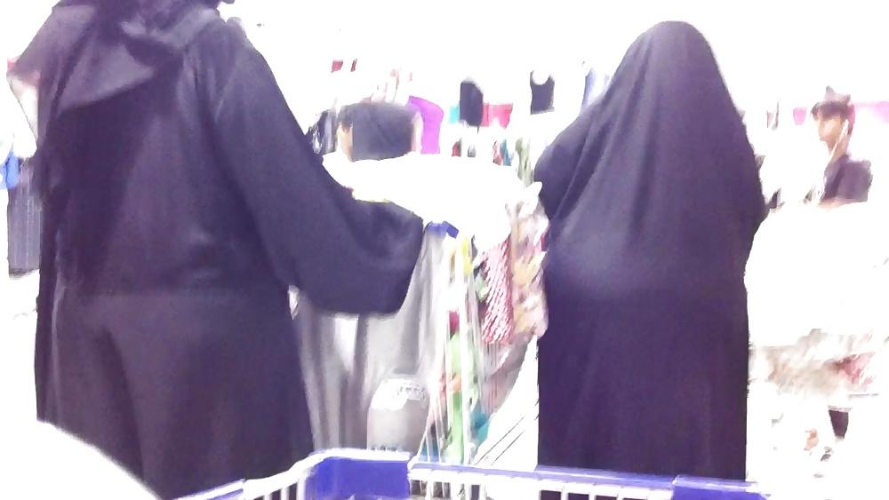 25P Arab bbw 