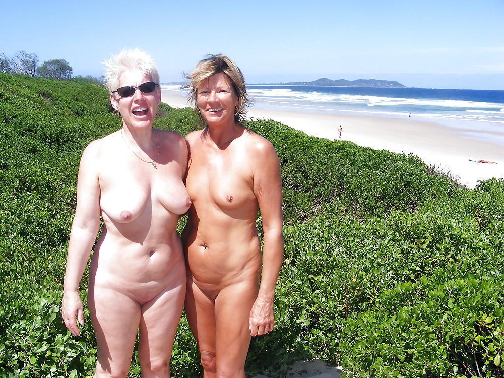 25P Grab a granny 79