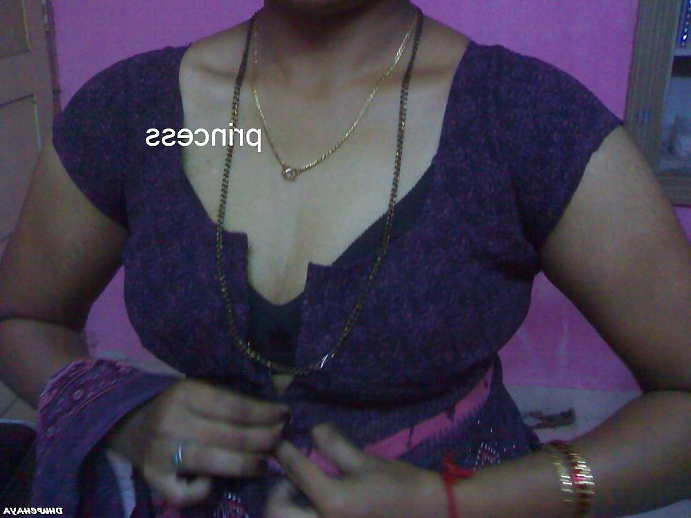 19P HOT TAMIL LADY VINAYAA 6