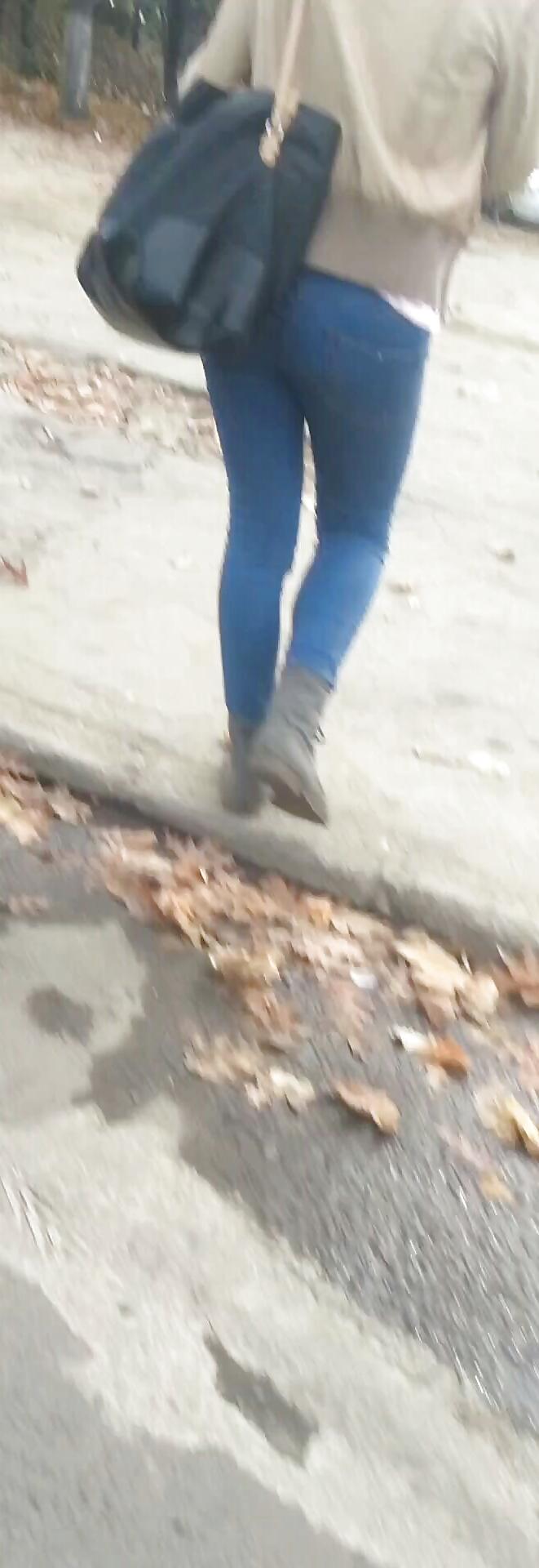 23P Sexy schoolgirls ass romanian