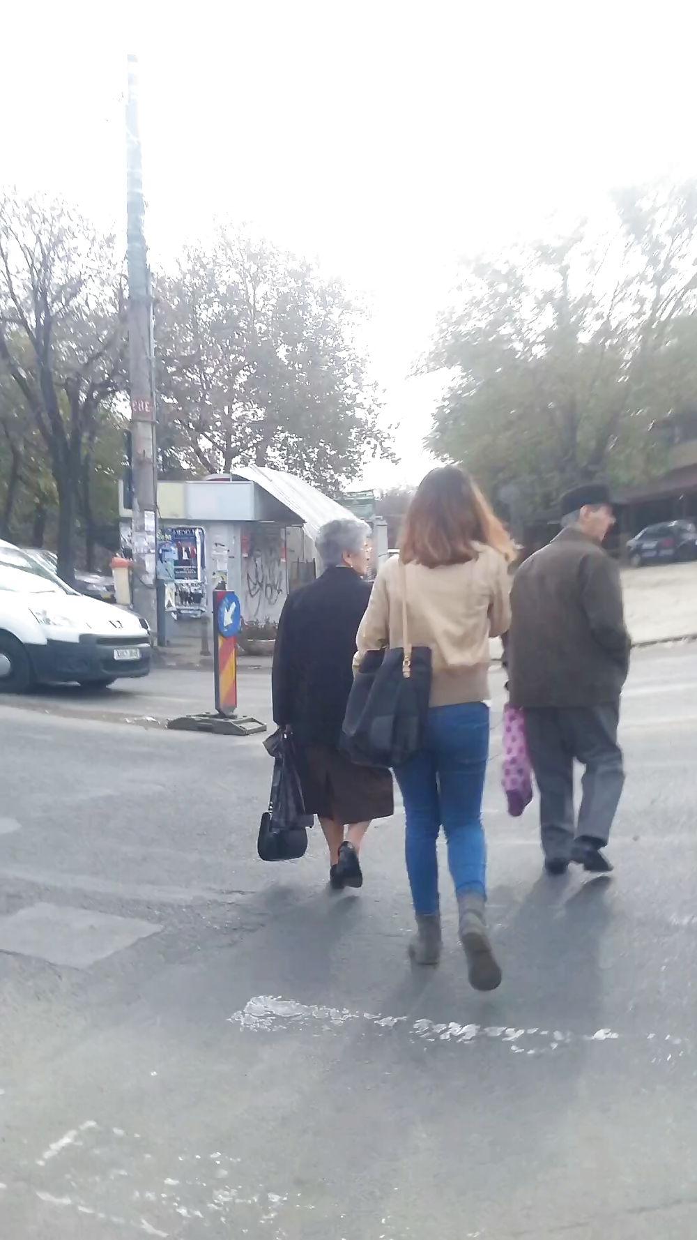 23P Sexy schoolgirls ass romanian
