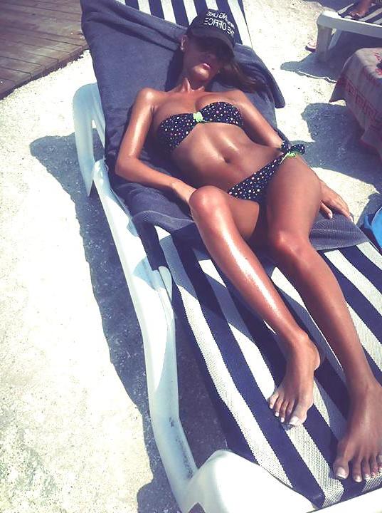 22P Romanian girl: Christina