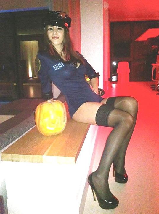 22P Romanian girl: Christina