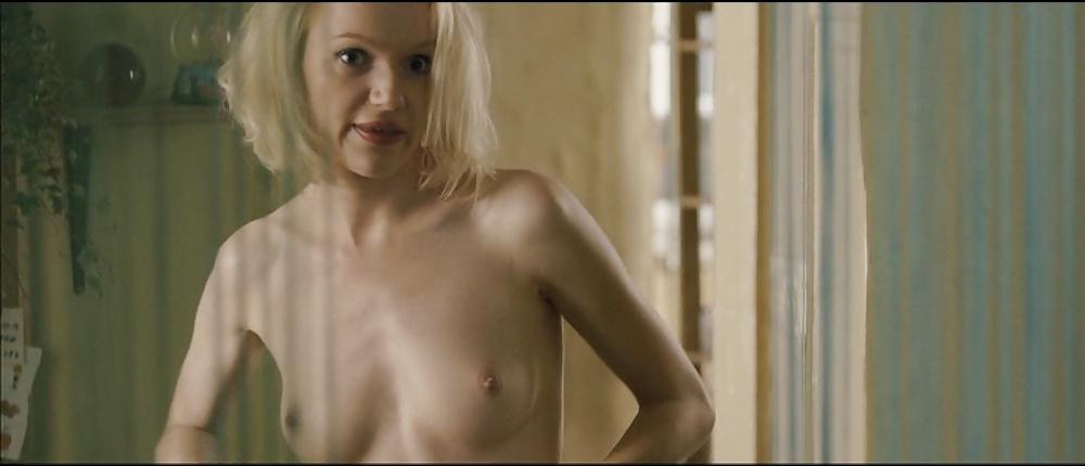 11P Polish actress