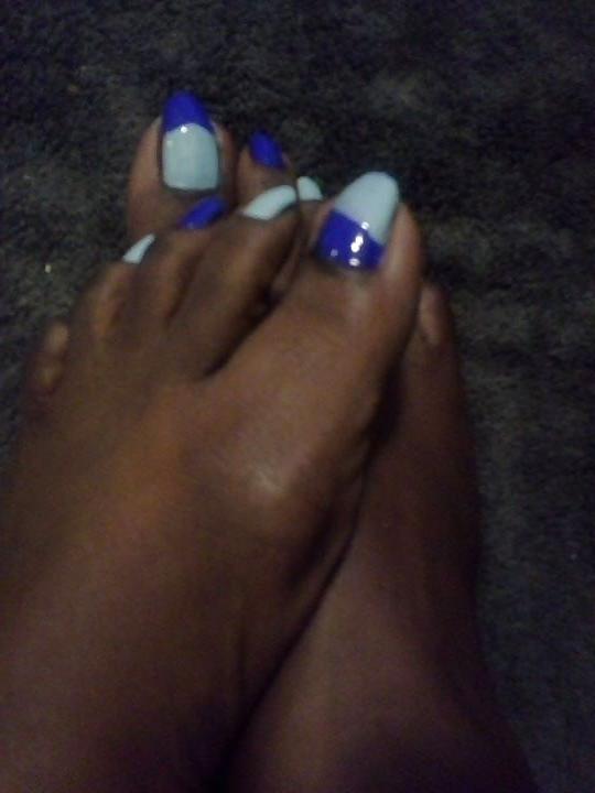25P Sexy toes more and more