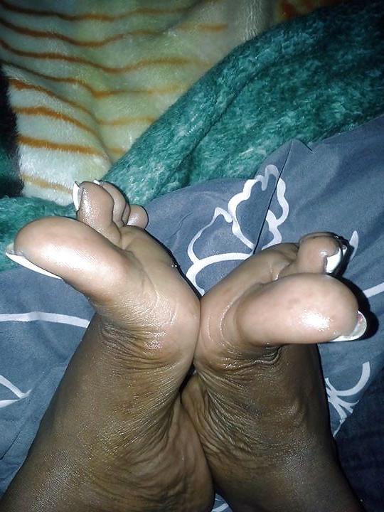 25P Sexy toes more and more