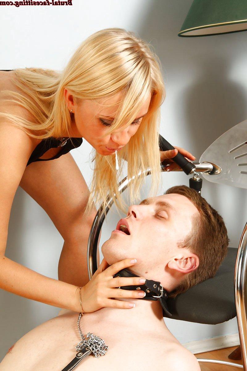 16P Brutal Facesitting #11