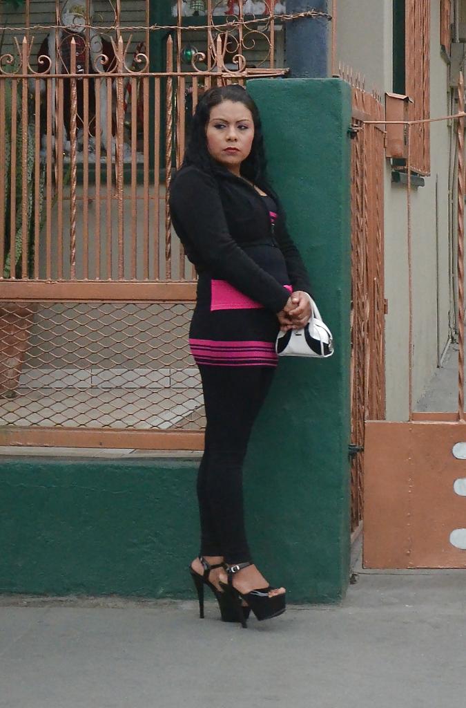 25P Hookers tijuana (1)