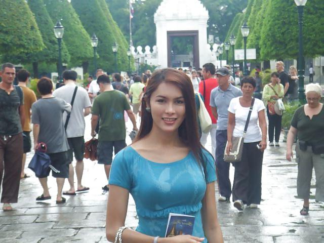 25P Ladyboys in daily life - part 06