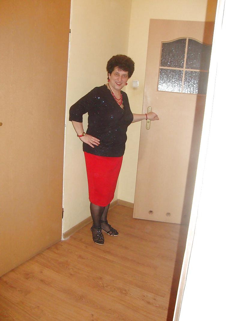 13P Ugly Stupid Mature Peasant Whore