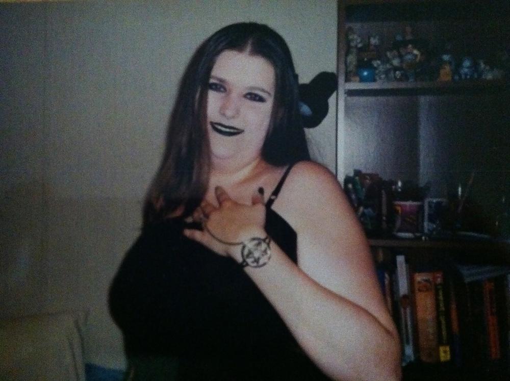 12P Bbw goth slut