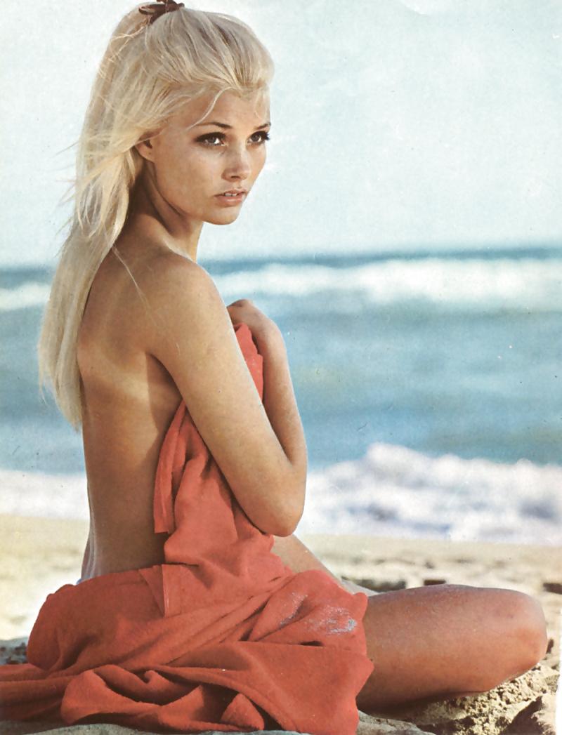10P B Movie Queens - Janet Agren Part 2