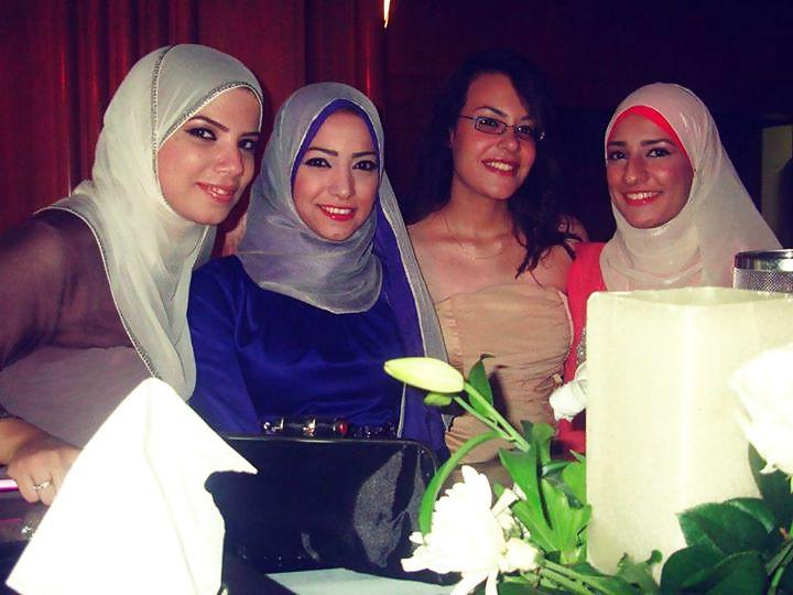 11P Sexy arab hijab girl - 3