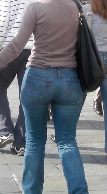 25P Voyeur Candid Shots