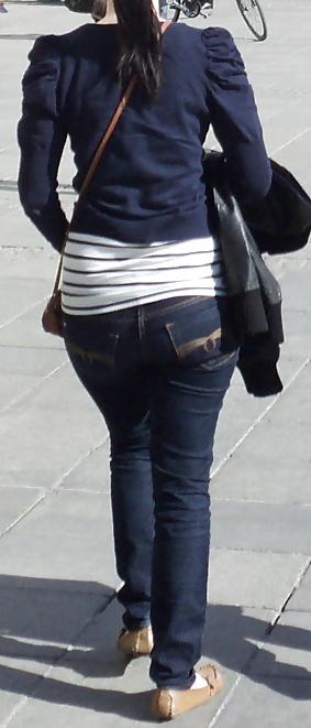 25P Voyeur Candid Shots