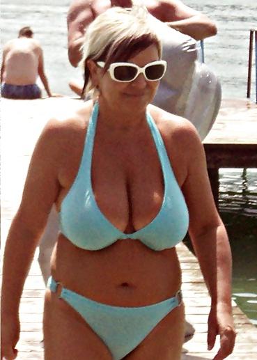 25P Voyeur Candid Shots