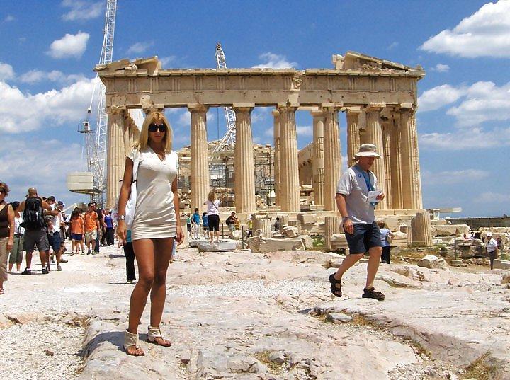 25P Greek bad girls