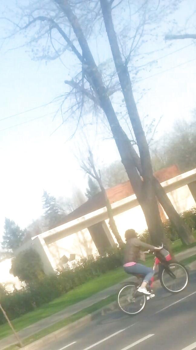 25P Spy bikegirls and rolles romanian