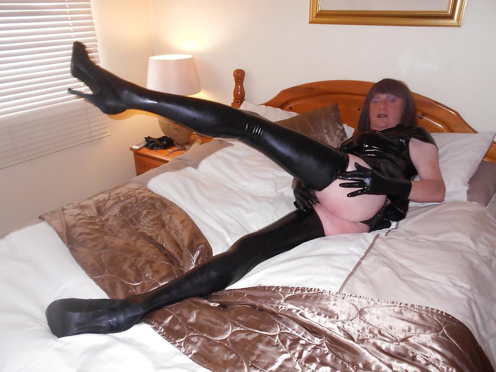 4P Rubber stockings