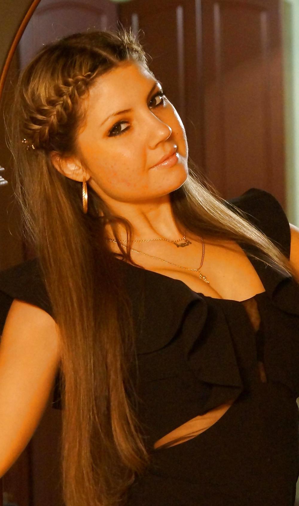 25P Russian amateur teen Yana Melihova