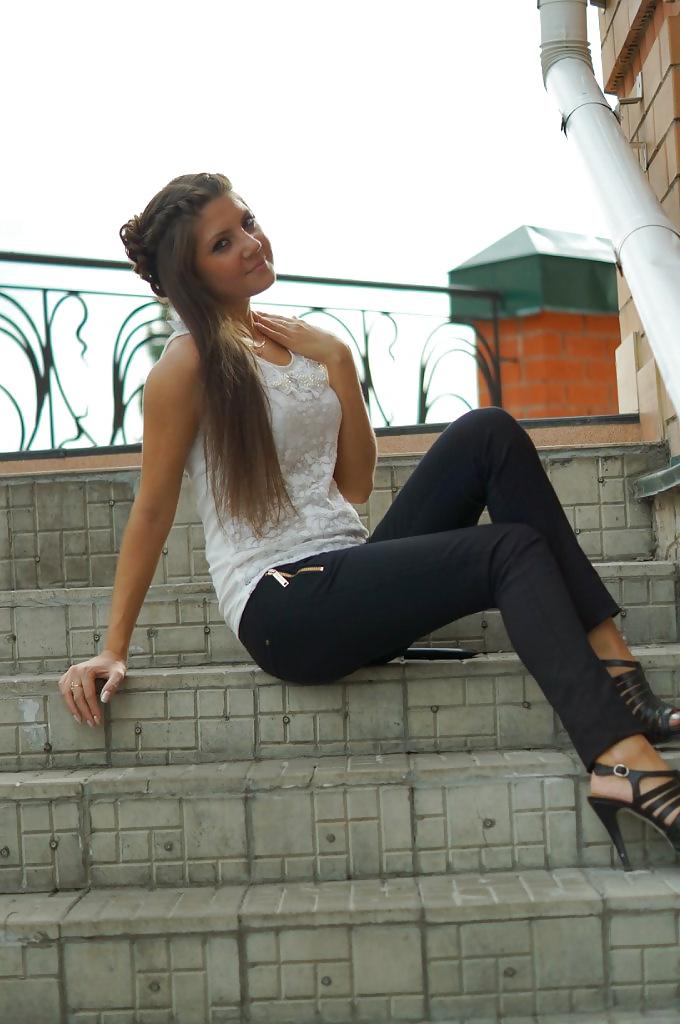25P Russian amateur teen Yana Melihova
