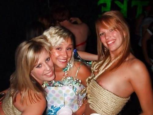 25P Nipslip Voyeur BVR