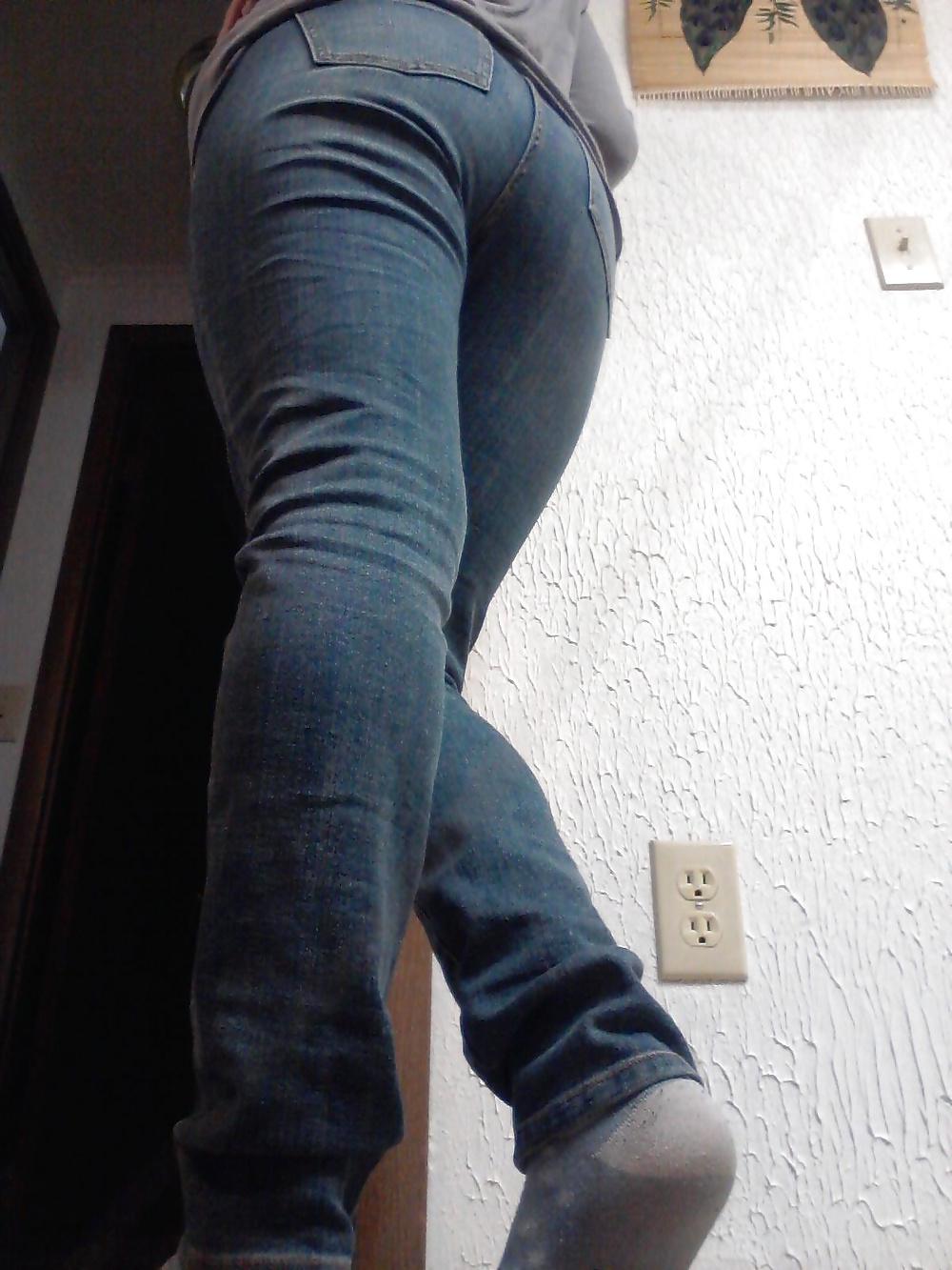 10P What's up her butt: Revenge of dat ass