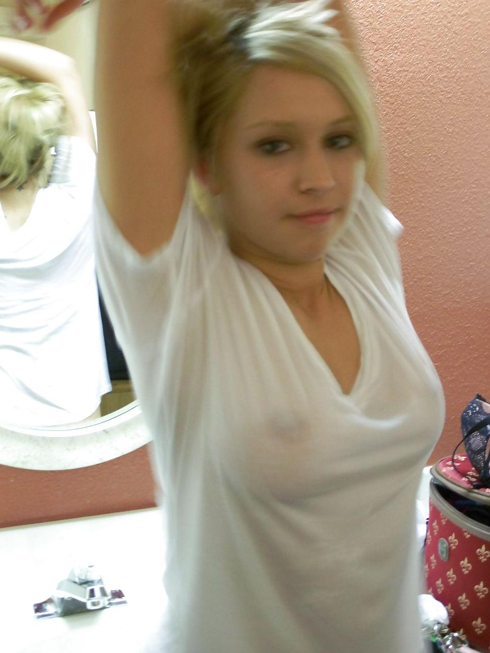 23P Non Nude Hotties