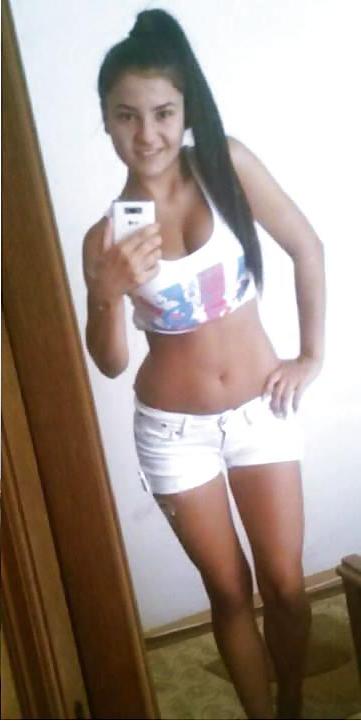 24P Romanian girl: iulia