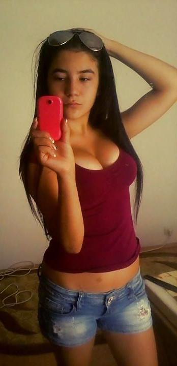 24P Romanian girl: iulia