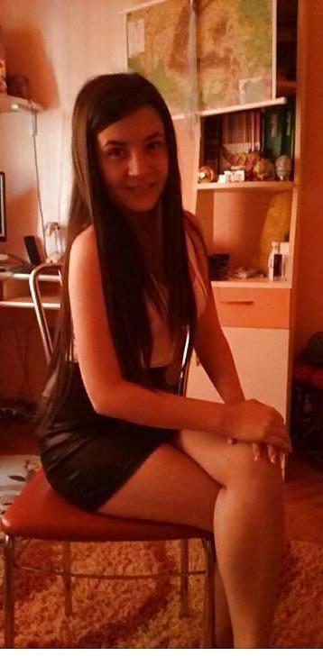 24P Romanian girl: iulia