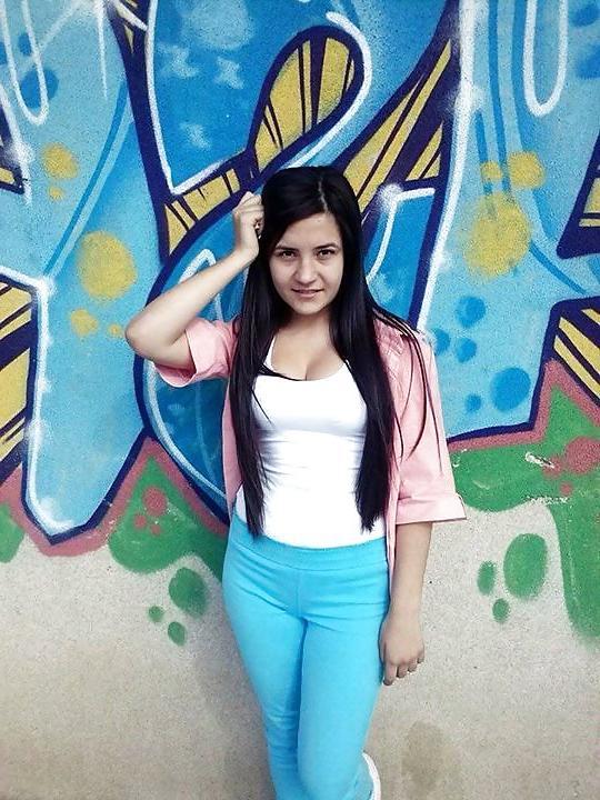 24P Romanian girl: iulia