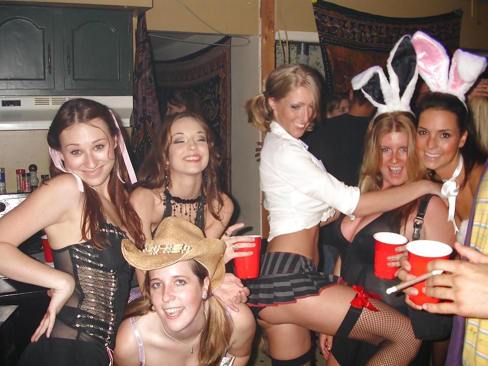 15P Nice (non nude) girls 19