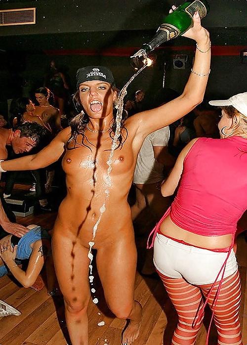 25P Wild sexy party chicks