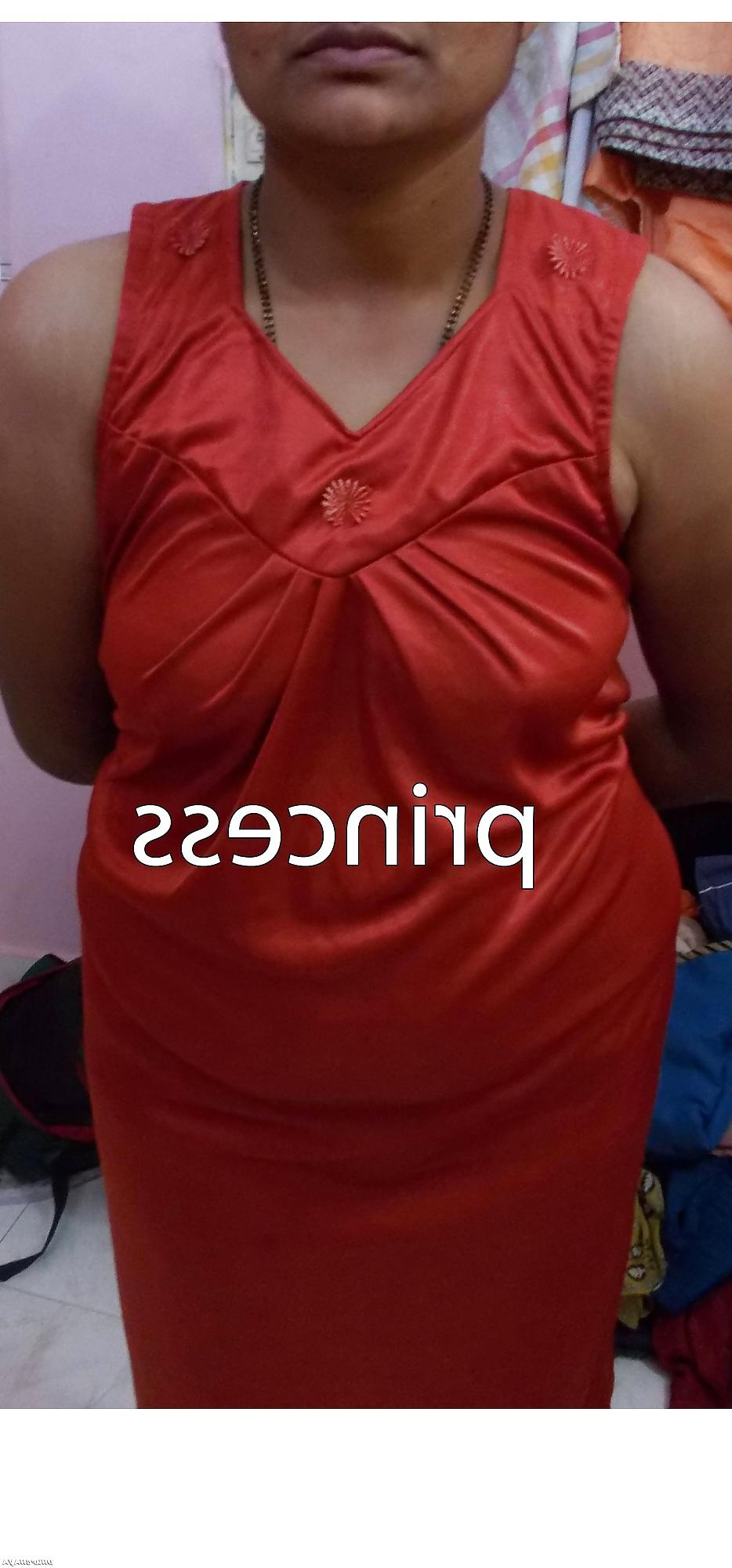 25P HOT TAMIL LADY VINAYAA 10