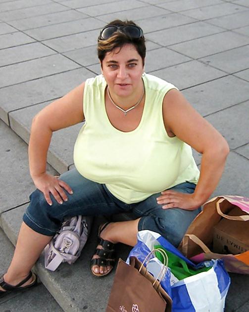 20P Not naked busty mature women 6.