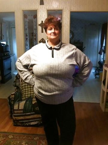 20P Not naked busty mature women 6.