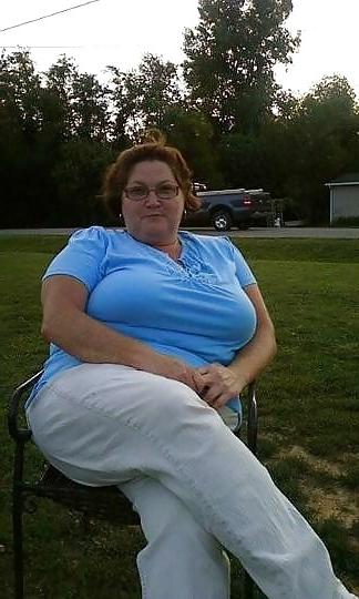 20P Not naked busty mature women 6.