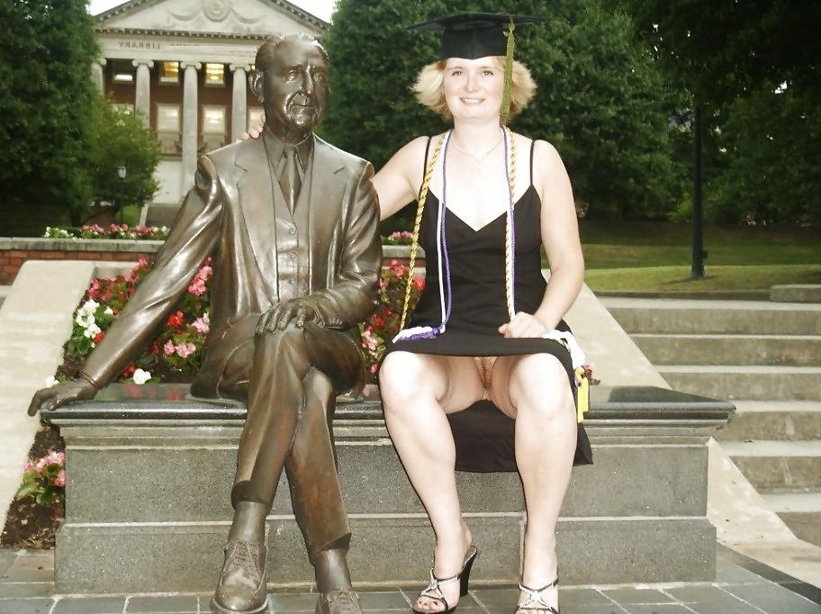 25P MILF Upskirt - 6