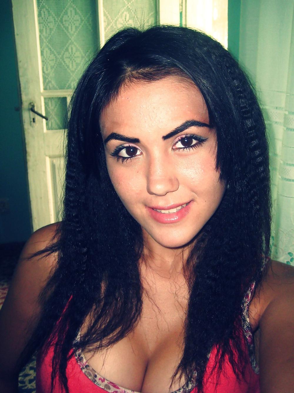 25P Hot Young Facebook Teen Girl Selfies