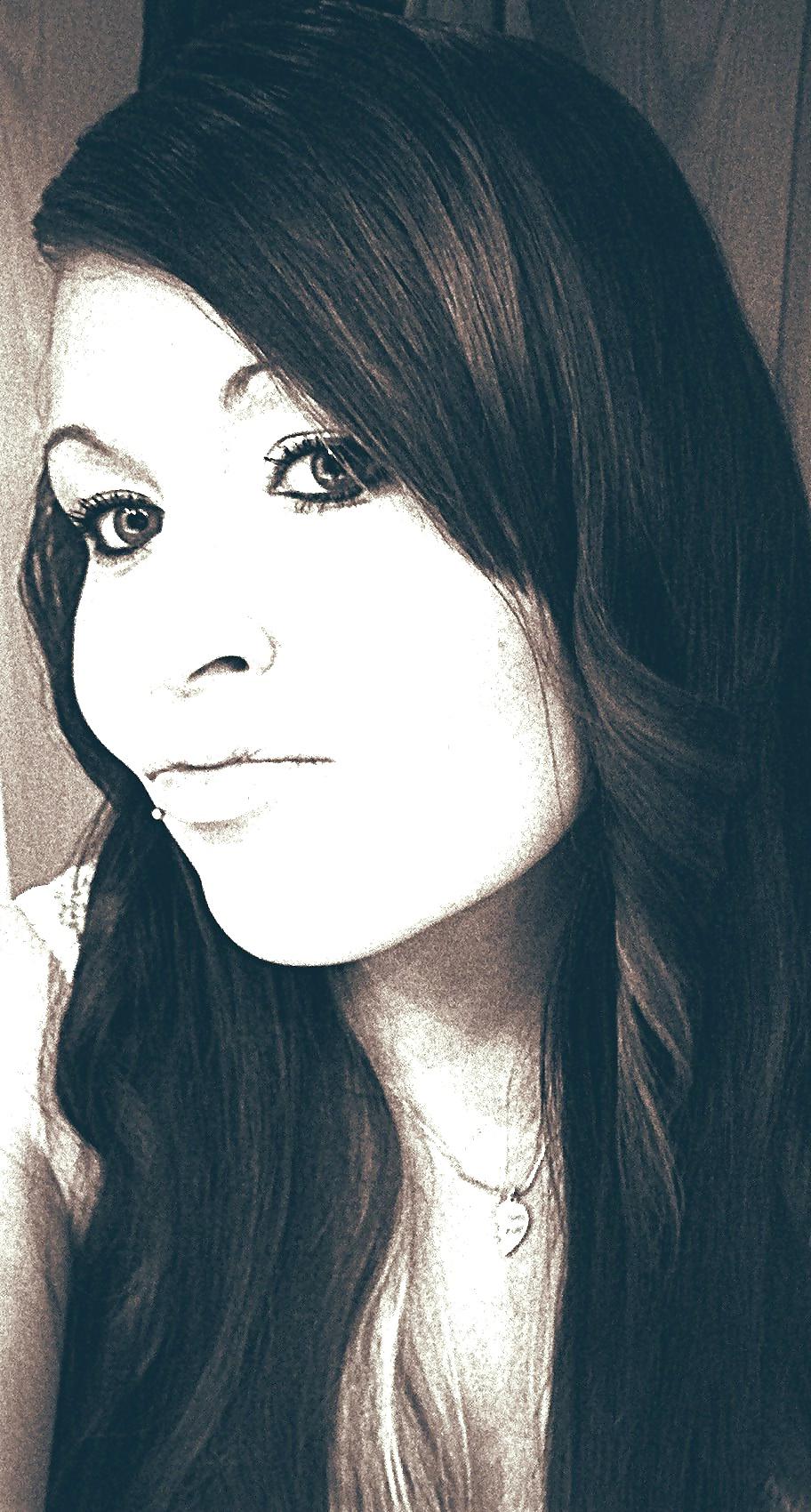 25P Hot Young Facebook Teen Girl Selfies
