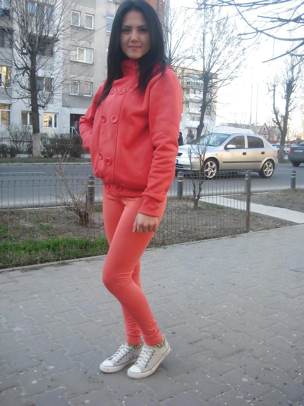 25P Hot Young Facebook Teen Girl Selfies