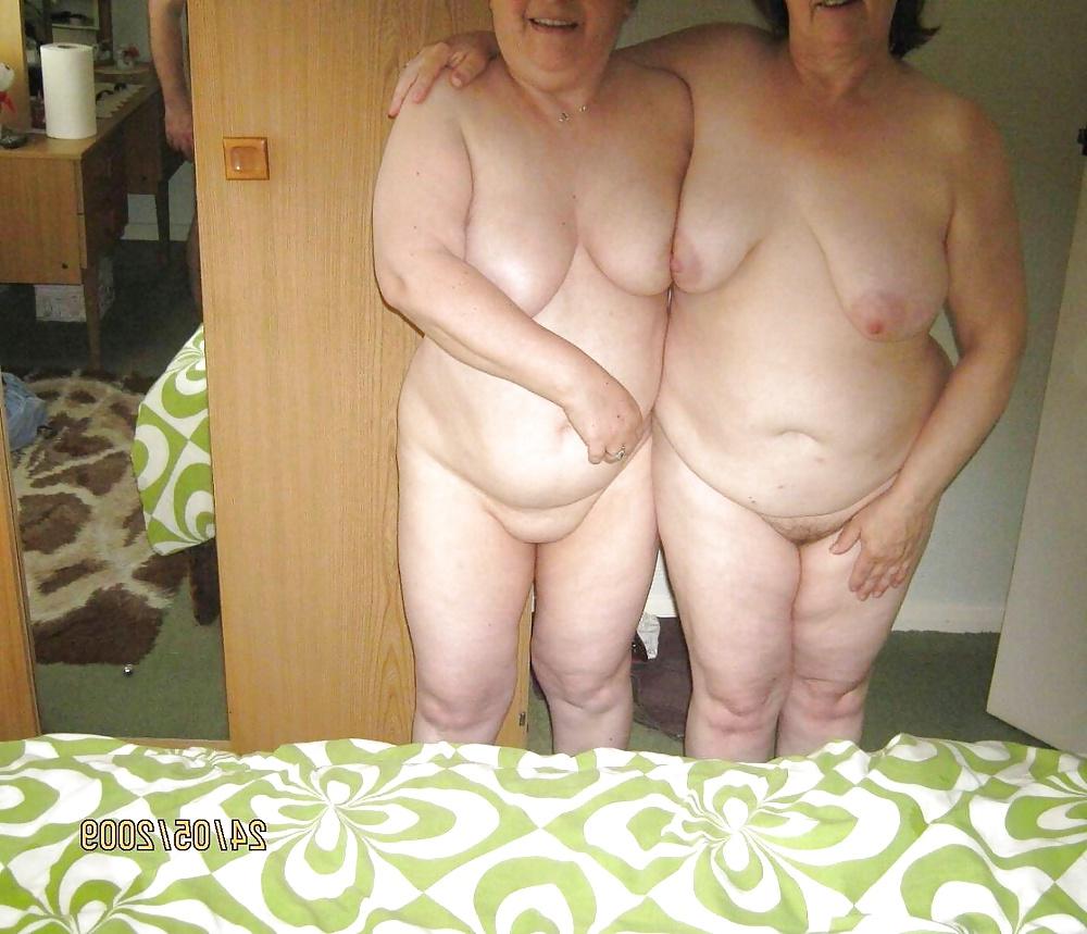 25P Grab a granny 97