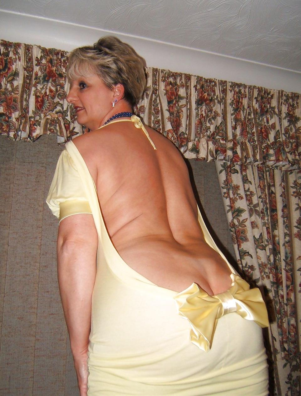 25P Grab a granny 97