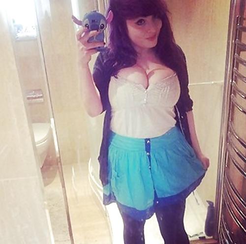 25P GIRLS VAN DA BUST
