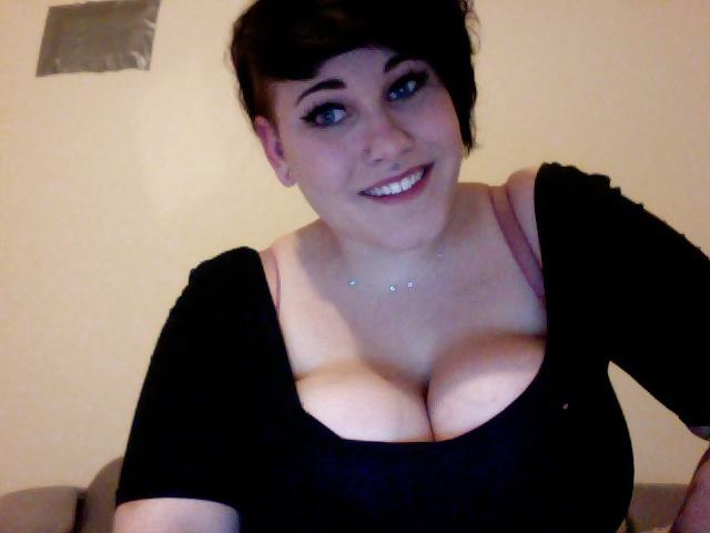 25P GIRLS VAN DA BUST