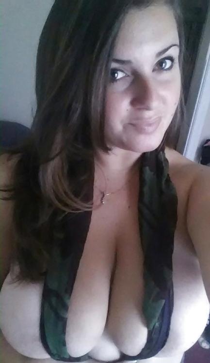 25P GIRLS VAN DA BUST
